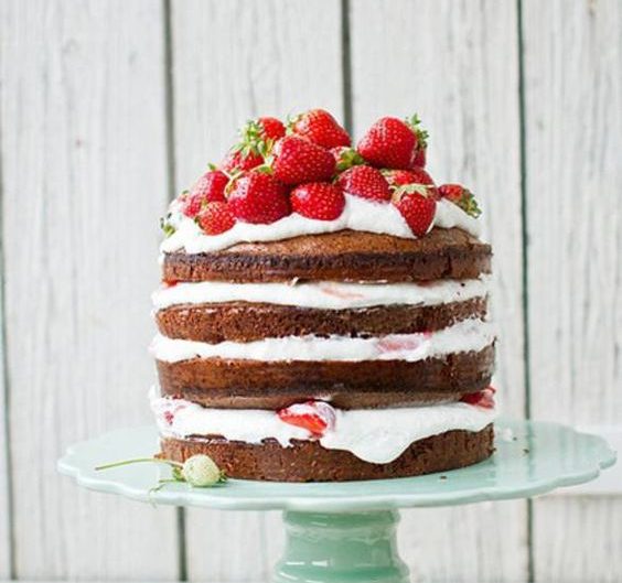 anniversaire fraise- layer cake fraise