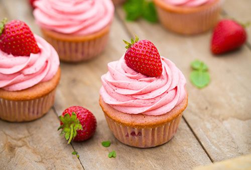 anniversaire fraise- cupcakes à la fraise