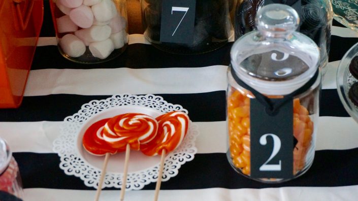 Candy Bar - Ecole de musique - Sucettes vintage oranges