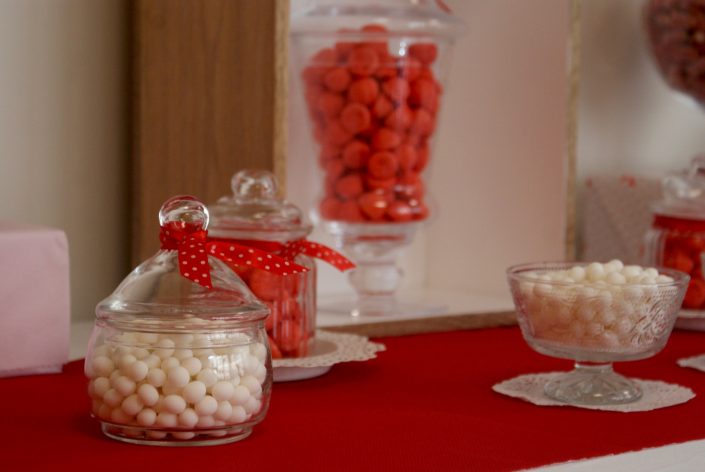 Candy Bar rouge et blanc - Bonbons à l'anis