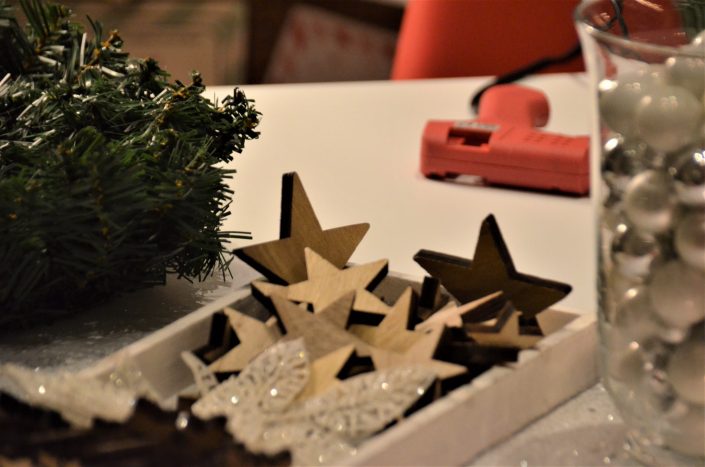 Atelier couronnes de noel par Studio Candy - Petites décorations pour couronnes