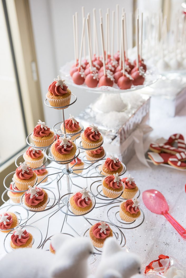 Cupcakes avec flocons de neige pour le noël Estée Lauder organisé par Studio Candy