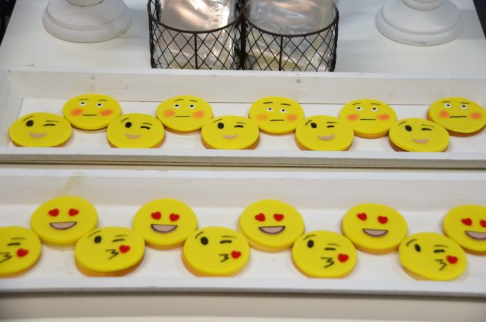 sablés décorés emoji- Studio Candy