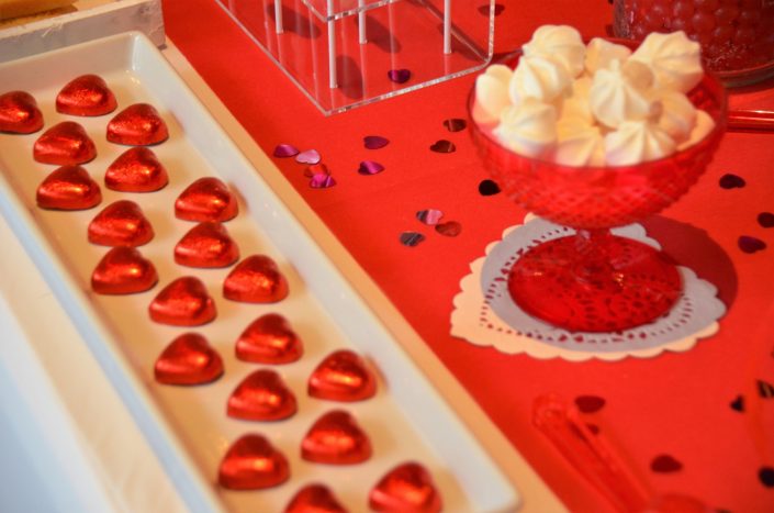 Sweet table Saint Valentin par Studio Candy - coeurs en chocolat