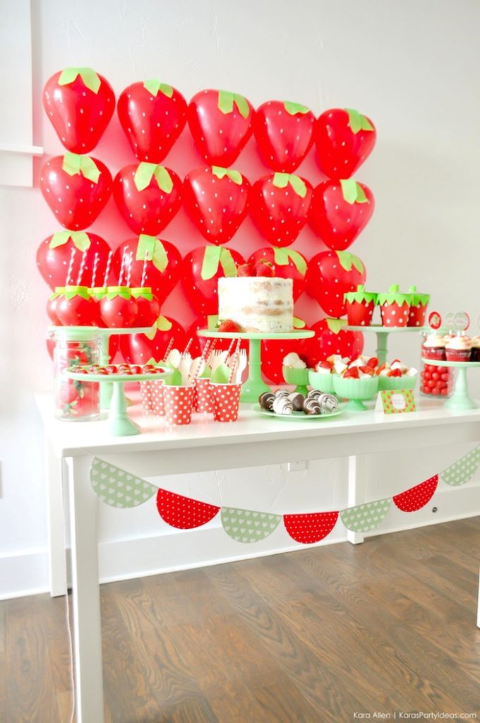 Saint valentin à la fraise - Studio Candy - sweet table