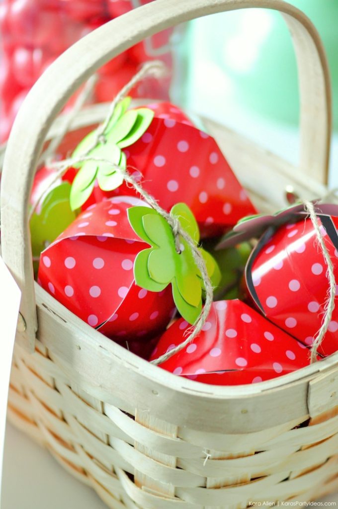 Saint valentin à la fraise - Studio Candy - Panier de fraises