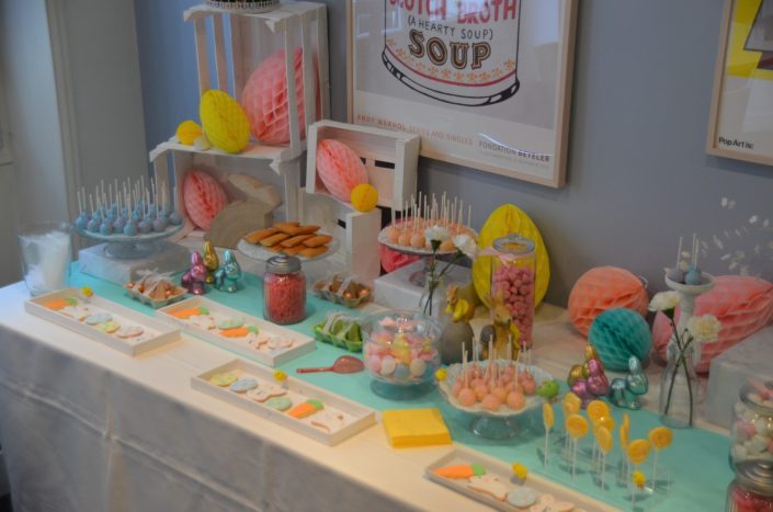 Table de Pâques réalisée par Studio Candy pour pour Estée Lauder - Décoration pastel