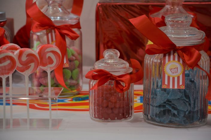 Candy Bar Circus / fête foraine pour Dulux Valentine - bonbonnières et sucettes