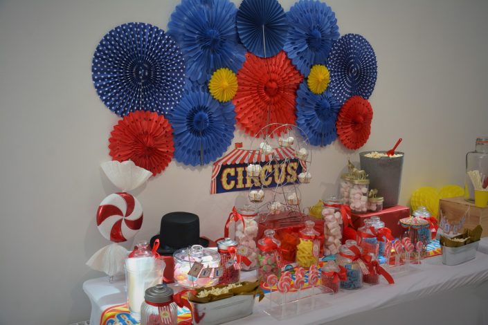 Candy Bar Circus / fête foraine pour Dulux Valentine