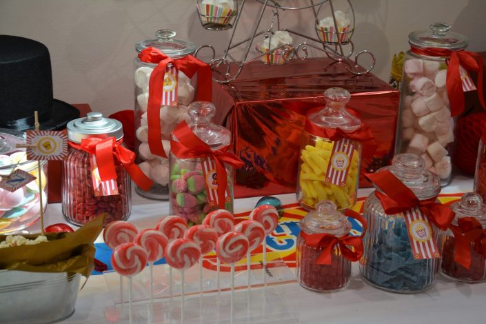 Candy Bar Circus / fête foraine pour Dulux Valentine - carrousel et bonbons