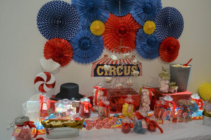 Candy Bar Circus / fête foraine pour Dulux Valentine