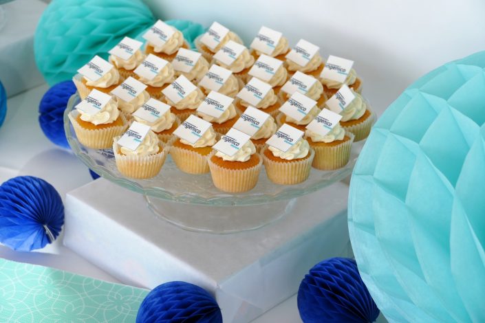 Cupcakes coeur Nutella et crème vanille avec le logo Ingenico epayments par Studio Candy