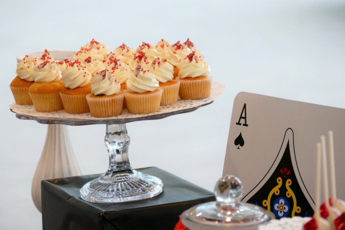 Candy bar thème poker par Studio Candy - cupcakes