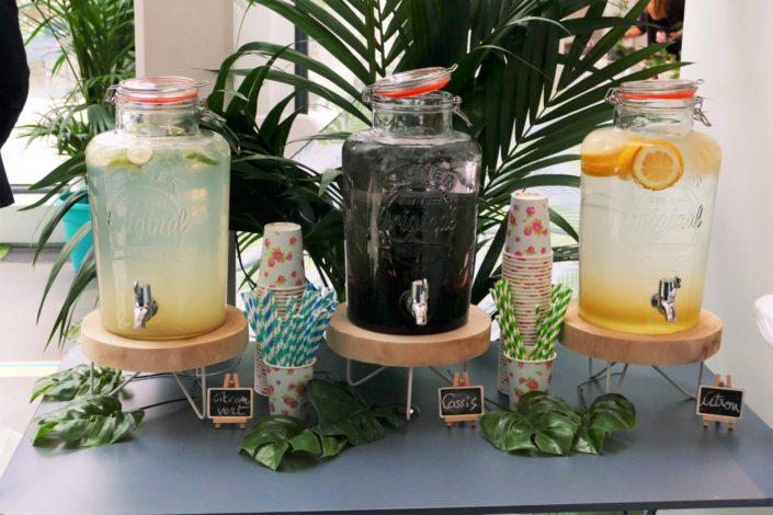 Fontaines à boissons pour GIFI thème tropical : citron vert, citron jaune, cassis. Par Studio Candy