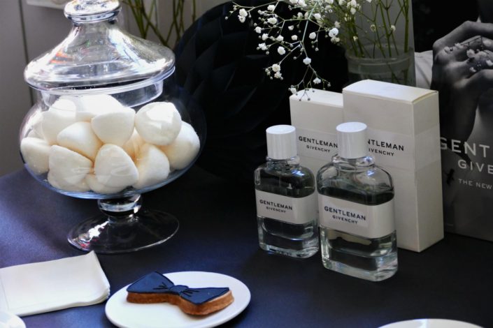 Candy Bar pour Givenchy - Nouveau parfum Gentleman - sablés décorés en noir et blanc - bonbons, meringues