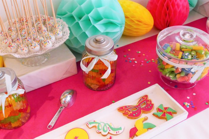 Family Day chez Idinvest par Studio Candy - goûter, candy bar, ateliers créatifs, ballons, décoration multicolore, cupcakes, cakepops