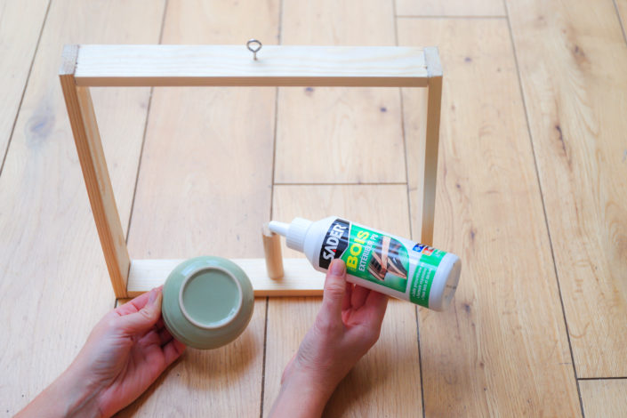 tuto DIY fabrication d'une mangeoire à oiseaux en bois naturel - par Studio Candy