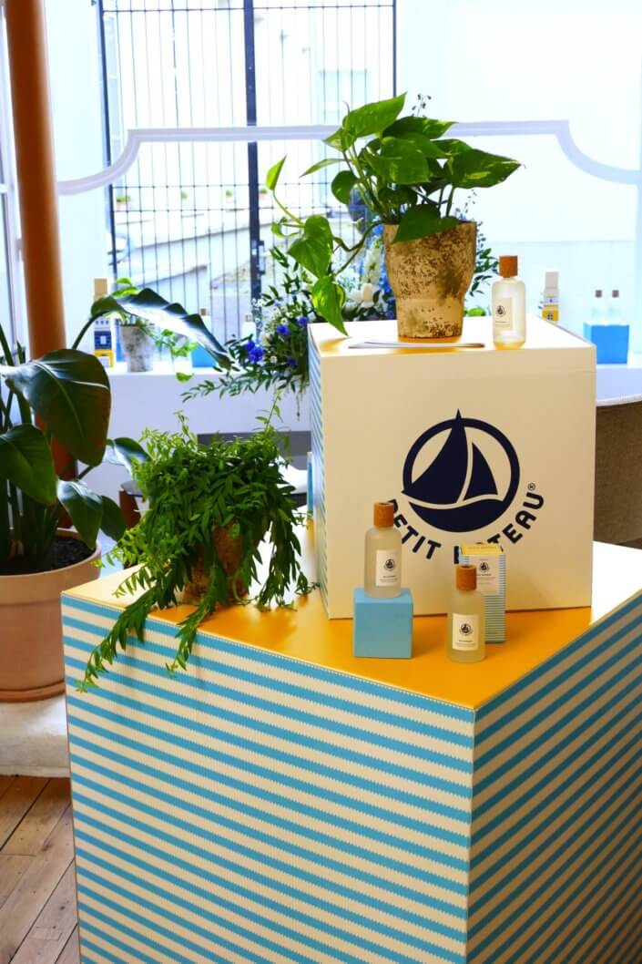 Evenement presse lancement du parfum Petit Bateau avec table sur mesure et des sablés décorés Studio Candy