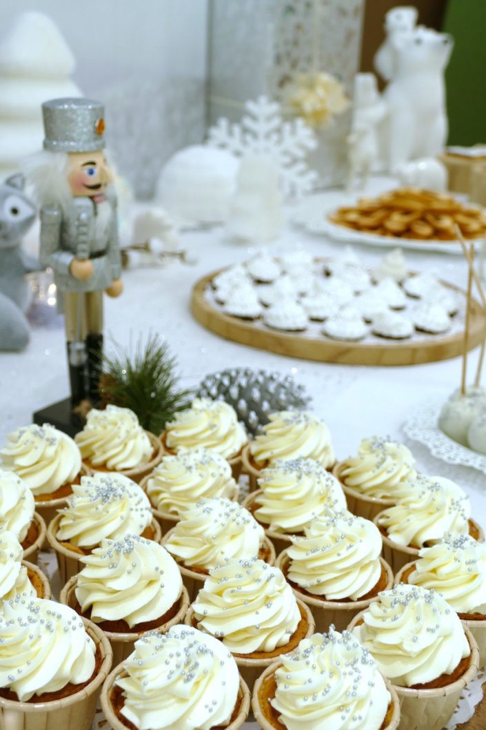 Arbre de Noël Aldi par Studio Candy avec goûter de Noël polaire, ateliers créatifs, maquillage enfants, contes de Noël, lutin et Père Noël