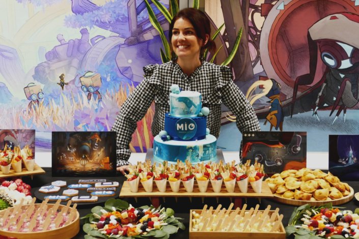 Évènement pour le lancement du nouveau jeu vidéo MIO pour Pull Up avec de la nourriture sucré salé et un gateau personnalisé