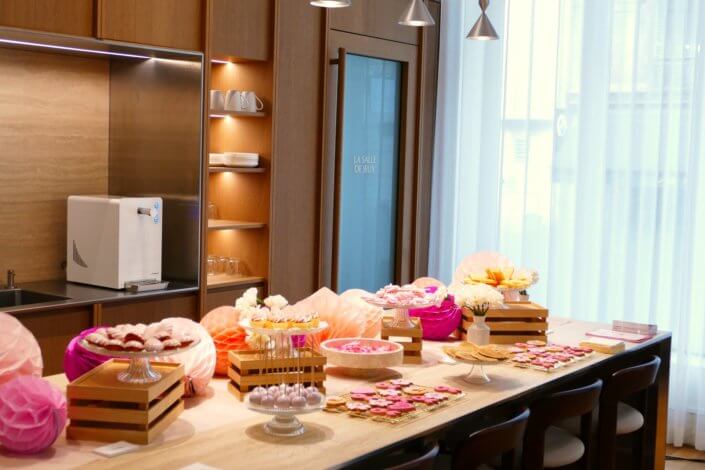 Goûter Octobre Rose chez Estée Lauder
